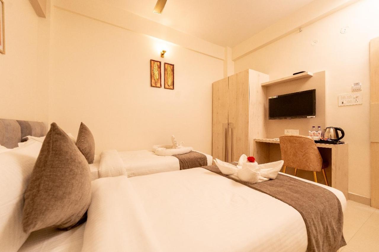Hotel Kamrupa Guwahati Buitenkant foto